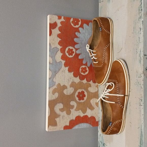 Keds Brown With Cream Colored Stitching - Picture 10 of 12